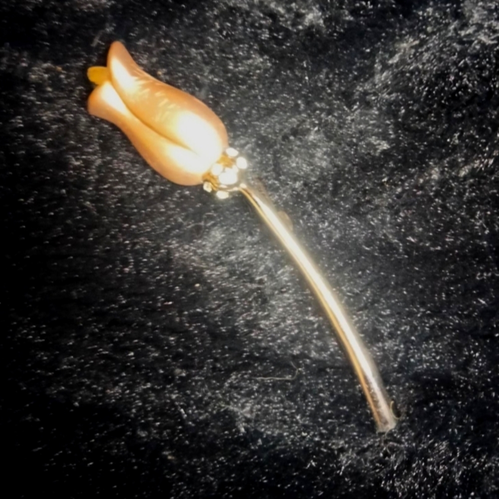 VINTAGE JEWELRY | GOLD TONE SPRING TO THE FLOWER PEN BROOCH